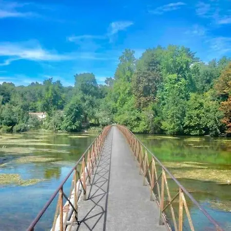Jolie Maison 2 - Clim Mobile - Tv - Proche D Un Ruelle-sur-Touvre